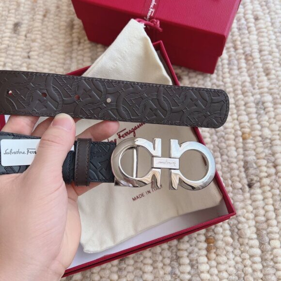 Salvatore Ferragamo Gancini Embossed/black Exotic Belt Authentic size Mens 115cm - Picture 5 of 5